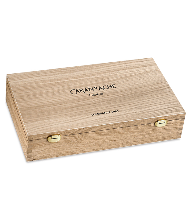 Caran d'Ache Luminance 6901 Wooden Box (100 цветов)